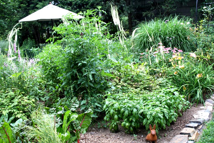 Garden w/Vegs & Perennials